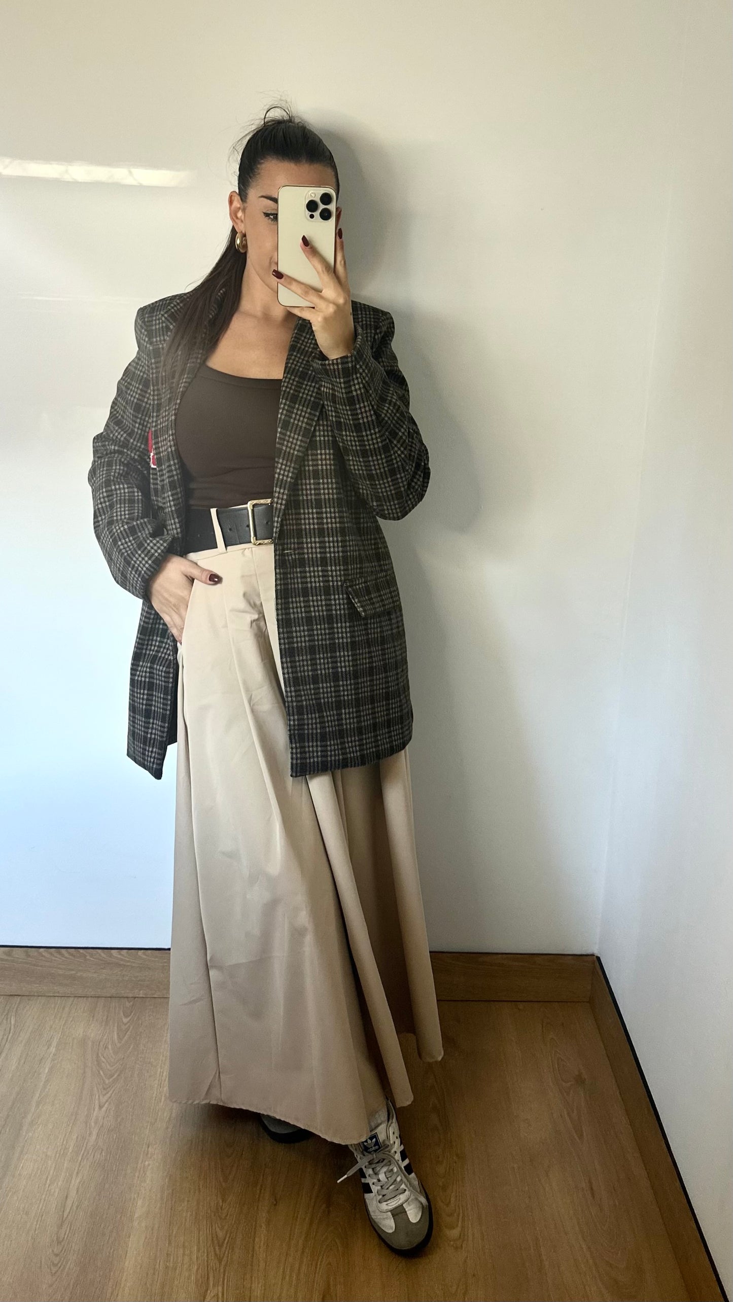 FALDA MAXI CON CINTURÓN