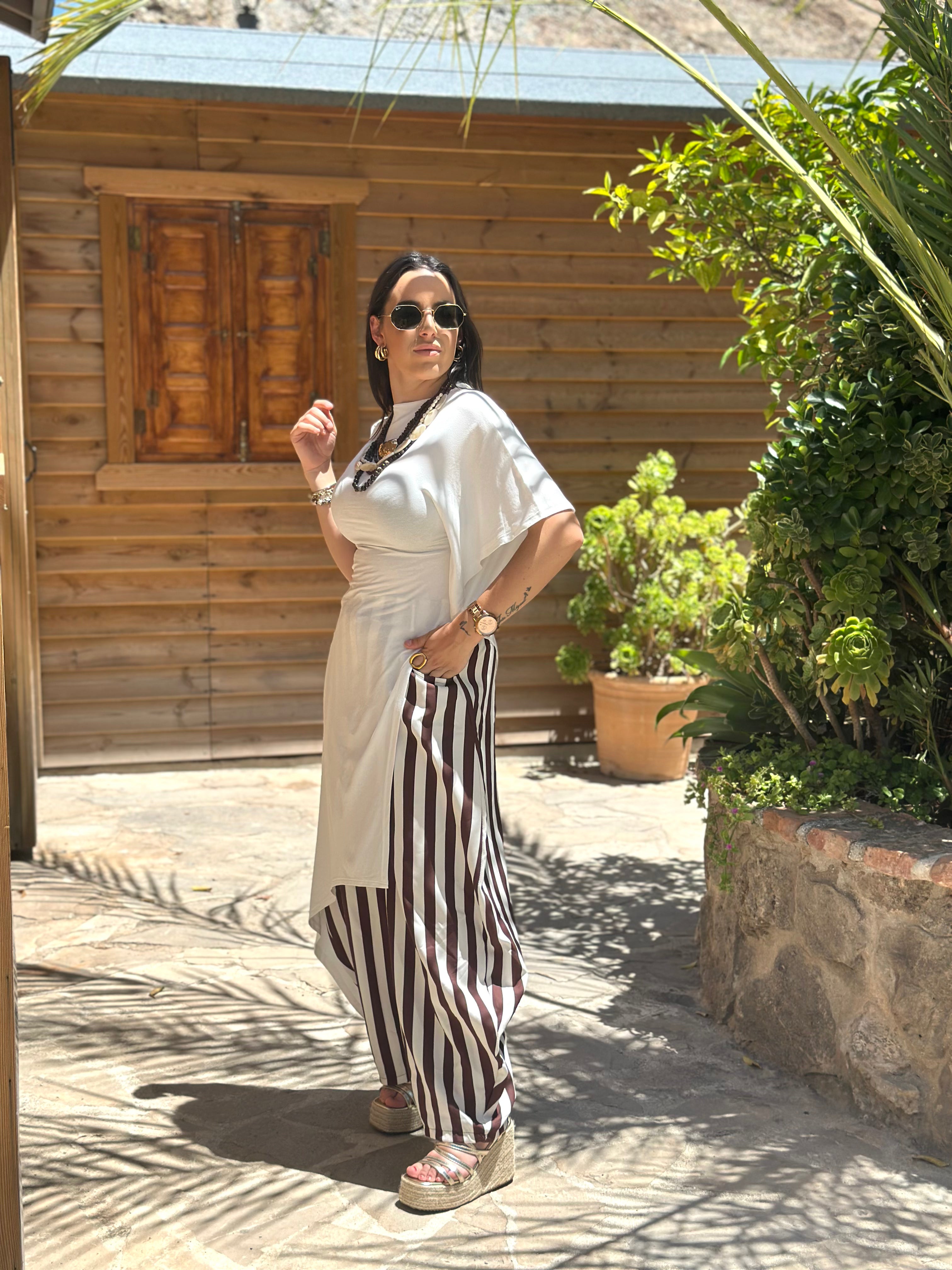 CAMISETA MAXI ASIMÉTRICA