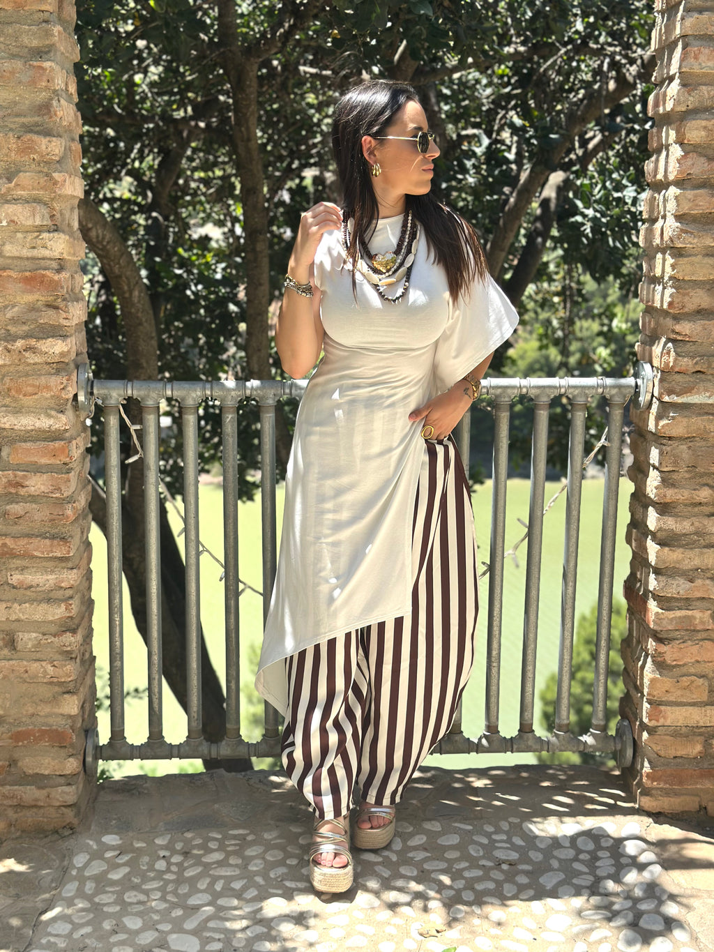 CAMISETA MAXI ASIMÉTRICA