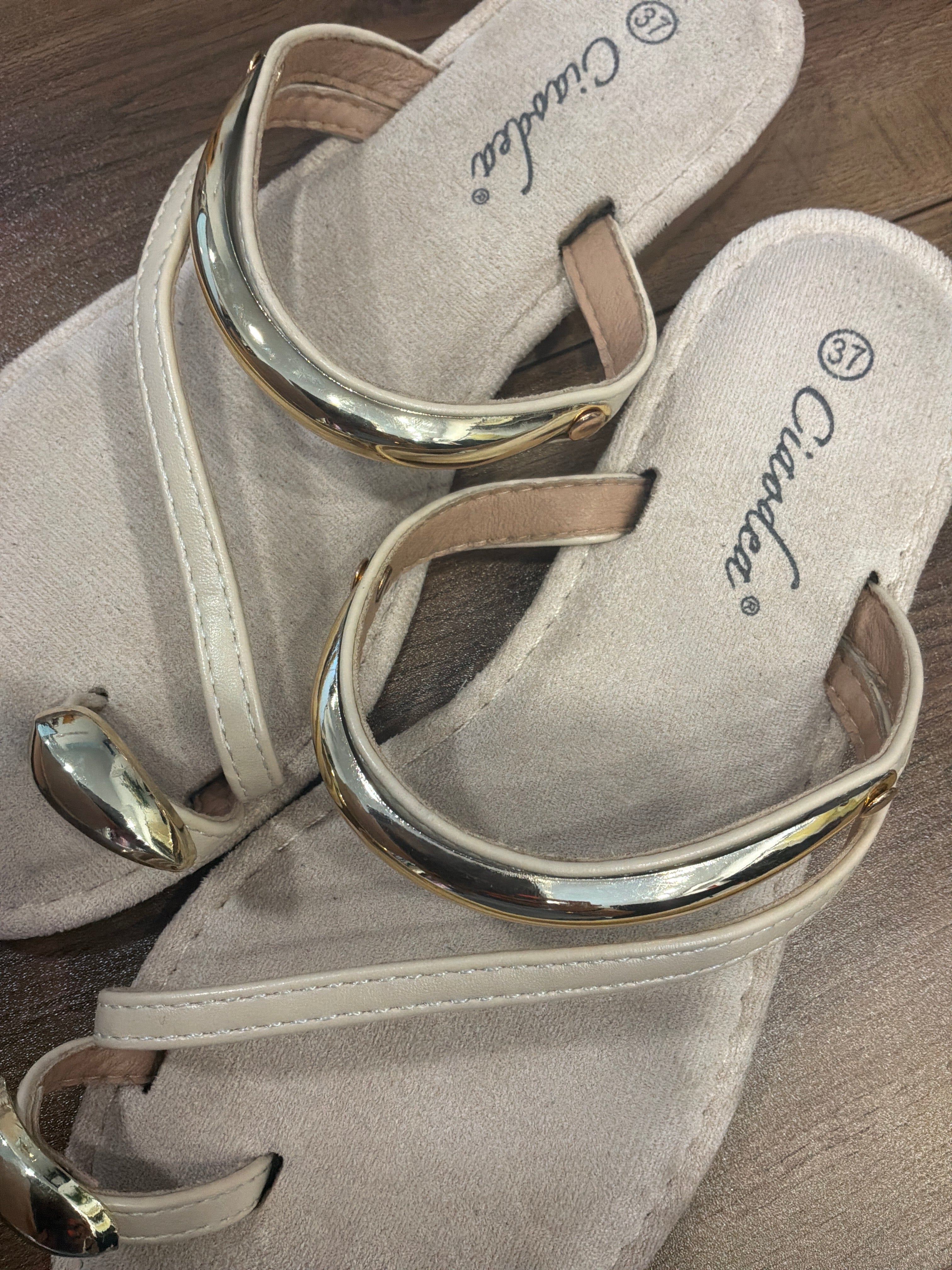 Sandalias